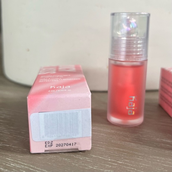 Kaja Juicy Glass Instant Hydrating & Plumping Lip Oil Shade 01 Bundle of 2 - Picture 8 of 10